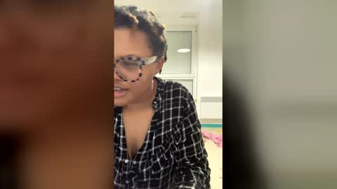 Dolla online show from 02.19.26