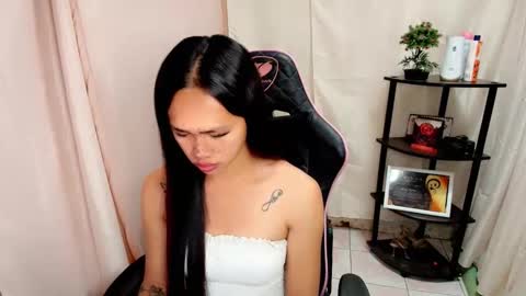 Snapshot of dolljane2001 chatting on 10.09.25 Jane online show from 10.09.25