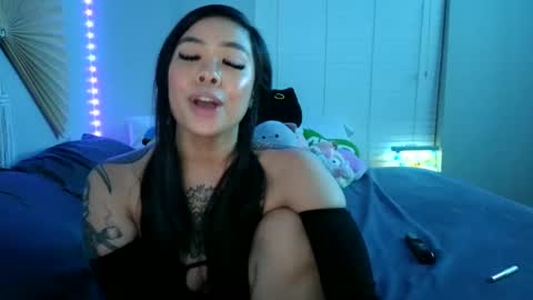 DOLLLFACE online show from 02.08.25