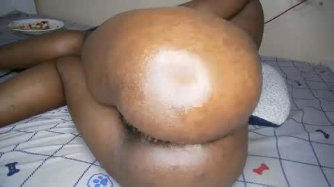 dollqueen_ online show from 09.23.25