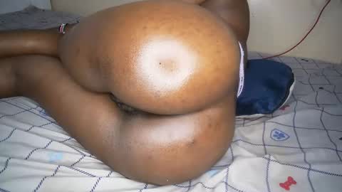 dollqueen_ online show from 09.24.25