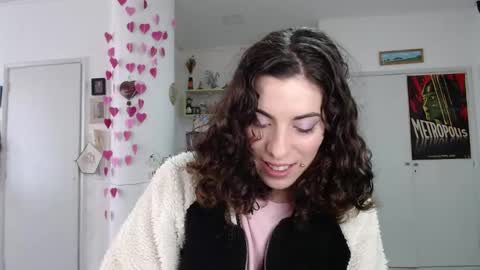 Snapshot of domenica_dos_ouros chatting on 05.22.26 sweet domme online show from 05.22.26