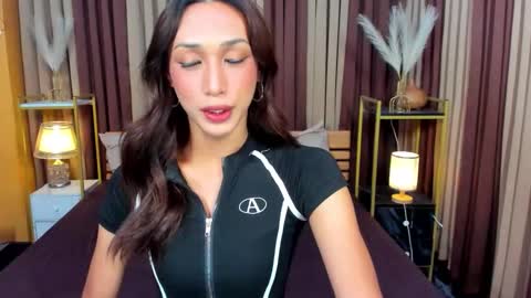 Wayne online show from 10.06.25