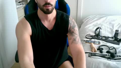 DominatedTitan online show from 05.10.26