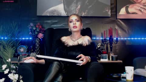 Dominatrix Eve online show from 01.11.25