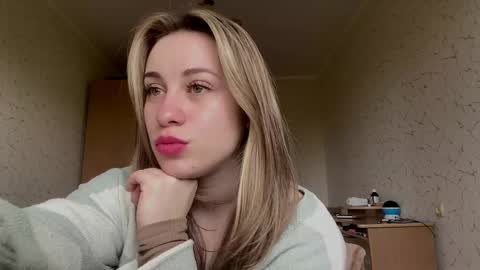Mia online show from 05.08.26