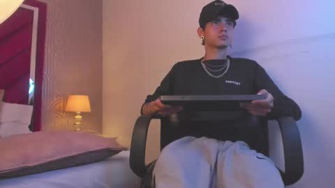 Dominic foox online show from 02.24.26