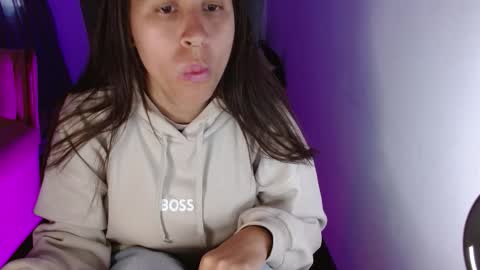   online show from 12.01.25