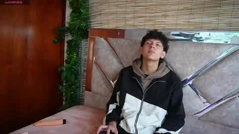 Snapshot of dominik_across chatting on 03.25.26 Dominik online show from 03.25.26