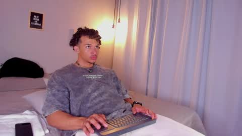 Snapshot of dominik_drake chatting on 05.04.26 Dominik Drake online show from 05.04.26