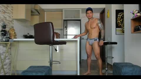 Only fans Ronnie col---InstaRonniecolleman  online show from 01.20.25