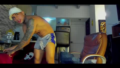 Only fans Ronnie col---InstaRonniecolleman  online show from 10.08.25