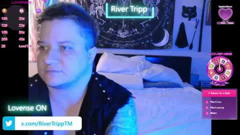 Snapshot of dominixziz chatting on 05.25.26 River Tripp online show from 05.25.26