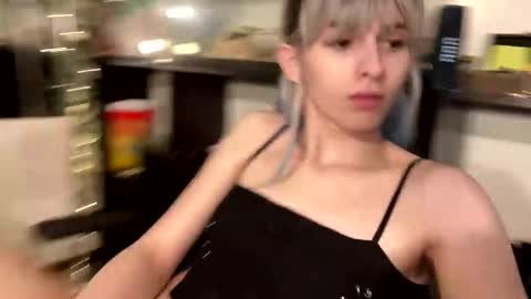 Snapshot of dommymommytgirl chatting on 09.11.25 DommyMommyTGirl online show from 09.11.25