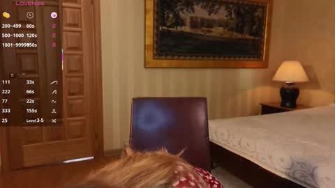 Snapshot of domoniqueepperley chatting on 11.18.25 Macy online show from 11.18.25