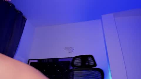 Donat Independent Model online show from 06.01.26