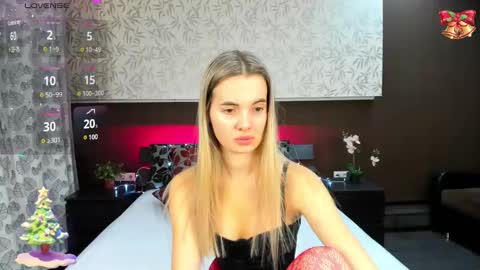 Snapshot of donnaaa_evans chatting on 01.11.25 Donna On GMT2 Mon-Fri 3-9 AM online show from 01.11.25