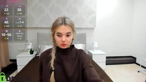 Snapshot of donnaaa_evans chatting on 11.21.25 Donna On GMT2 Mon-Fri 3-9 AM online show from 11.21.25