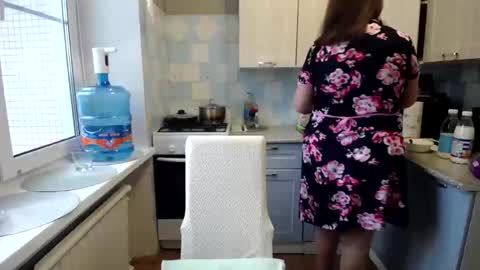 Snapshot of donnalimadonna chatting on 02.17.25 Tatiana 43 curvy sexy body and Joanna redhead 39 years online show from 02.17.25