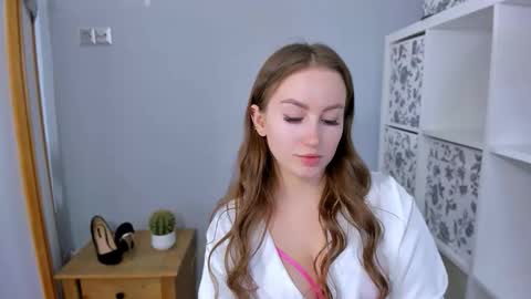 DonnaSensual online show from 10.21.25