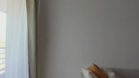 Donatella online show from 01.15.25