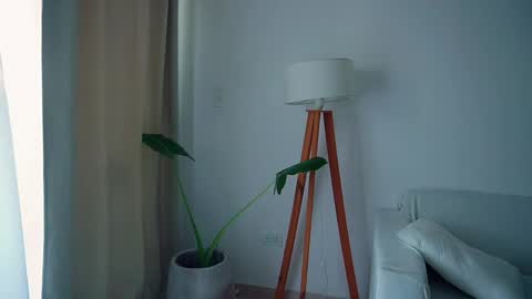 Donatella online show from 04.14.26