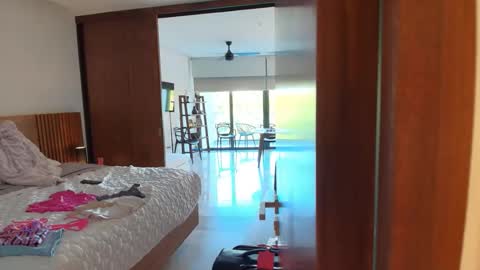 Snapshot of dontpeekmilfnextdoor chatting on 03.02.26 DontPeekMILFNextDoor online show from 03.02.26