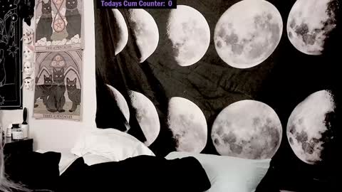 Snapshot of doomednympho chatting on 01.07.25 DOOM online show from 01.07.25