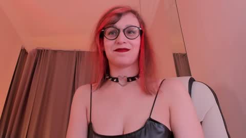 Snapshot of dora_marcelli chatting on 12.05.24 Your Dora Follow me 3 online show from 12.05.24