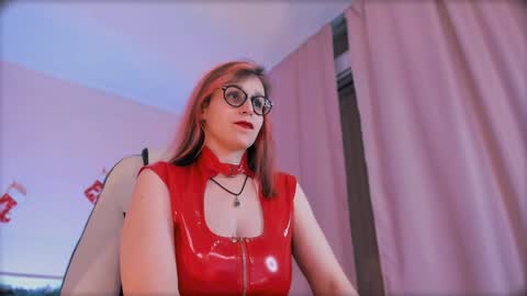 Snapshot of dora_marcelli chatting on 01.08.25 Your Dora Follow me 3 online show from 01.08.25