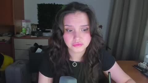 Dora Charmer online show from 07.11.26