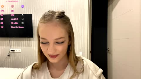 Anika online show from 06.04.26