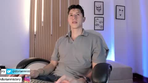 Snapshot of dorian_mystery chatting on 06.20.26 dorian_mystery online show from 06.20.26