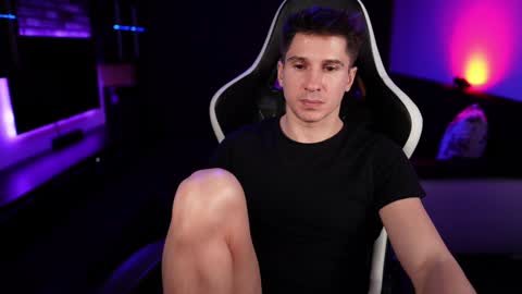 Dorian Reyes online show from 01.15.25