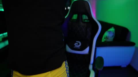 Dorian Reyes online show from 02.07.25