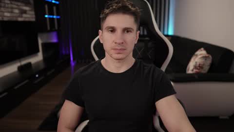 Dorian Reyes online show from 02.21.25