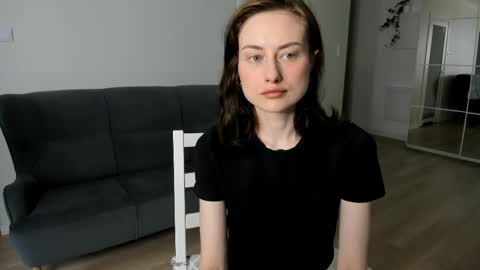 Snapshot of dormineaa chatting on 05.19.26 dormineaa online show from 05.19.26