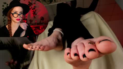    Next stream November 24    online show from 01.31.25