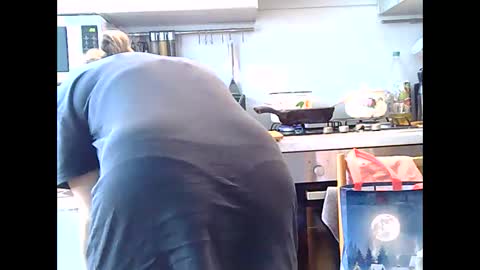 Dorrie Ann online show from 01.11.25