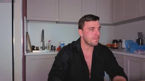 Sasha online show from 10.31.25