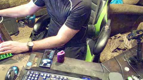 DotYourEyezez  online show from 12.06.24