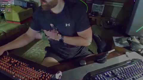 DotYourEyezez  online show from 09.30.25