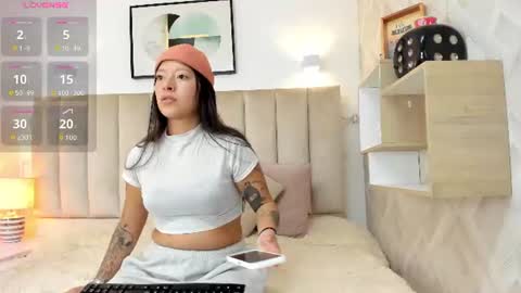 Vall  Lufan  online show from 06.16.26