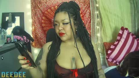 Snapshot of doubleddelirium chatting on 02.16.25 DeeDee online show from 02.16.25