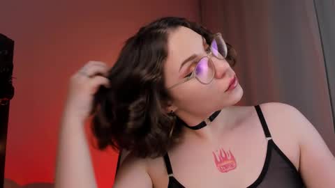 Snapshot of doublee_trouble chatting on 02.25.25 Eva ana Liza online show from 02.25.25