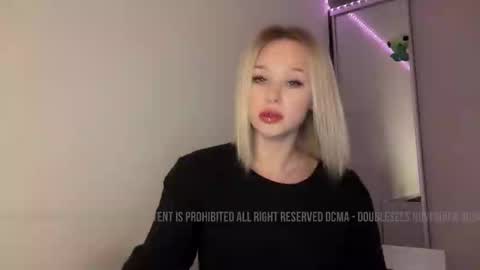 MOLLYYYY dont forget to give me a thumb up online show from 12.08.24