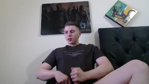 Snapshot of draco_boy2000 chatting on 12.26.24 draco_boy2000 online show from 12.26.24