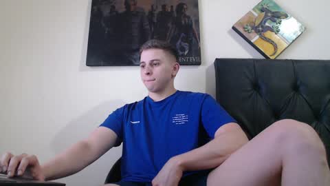 Snapshot of draco_boy2000 chatting on 01.23.25 draco_boy2000 online show from 01.23.25