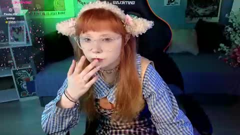 Snapshot of draculaura_ chatting on 08.02.26 Draculaura online show from 08.02.26