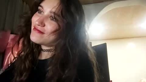 Snapshot of draculina69 chatting on 12.11.24 draculina69 online show from 12.11.24